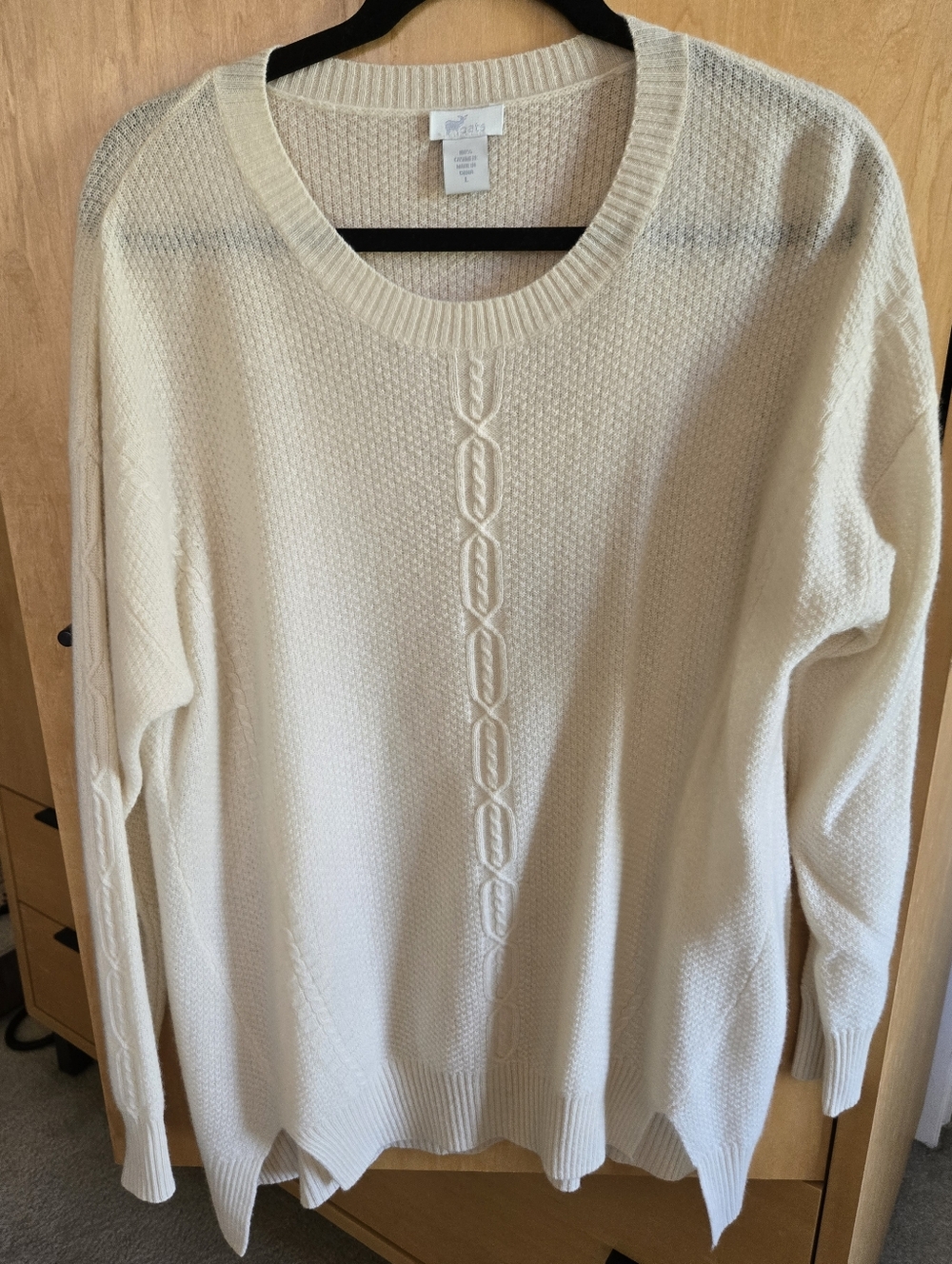 Goats Cashmere Women's Cream Cable-Knit Sweater